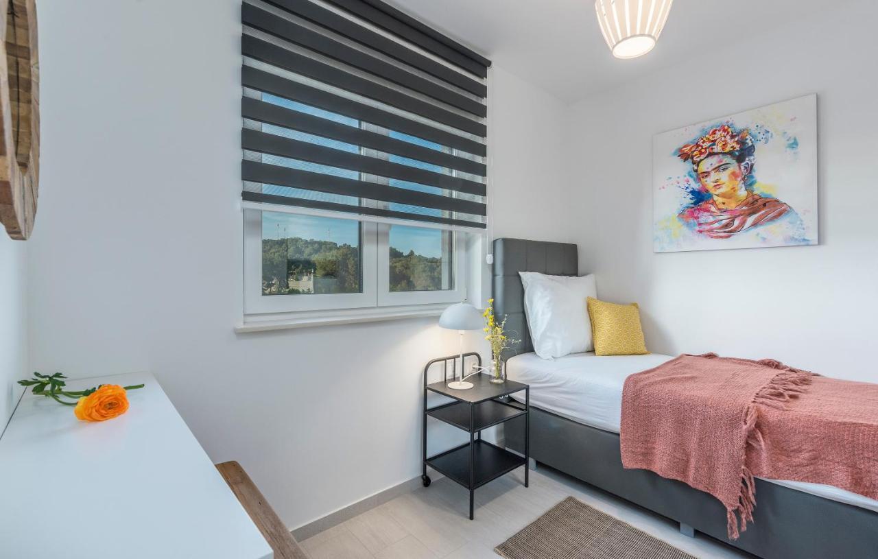 Galant Apartment *